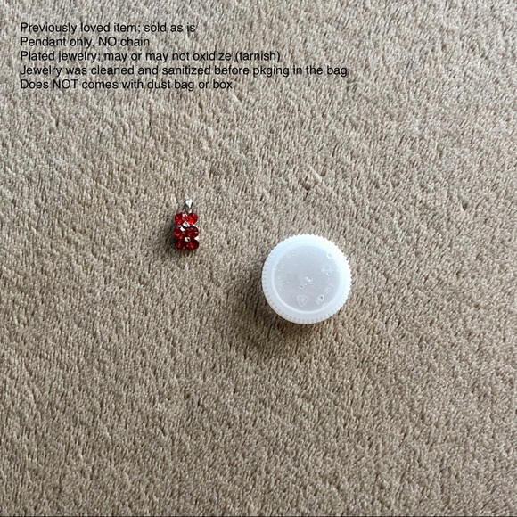 ✨2/$15✨ Pendant: Pendant with Red Stones, 1.5 cm 🛍 Bundle Me! - Picture 3 of 13